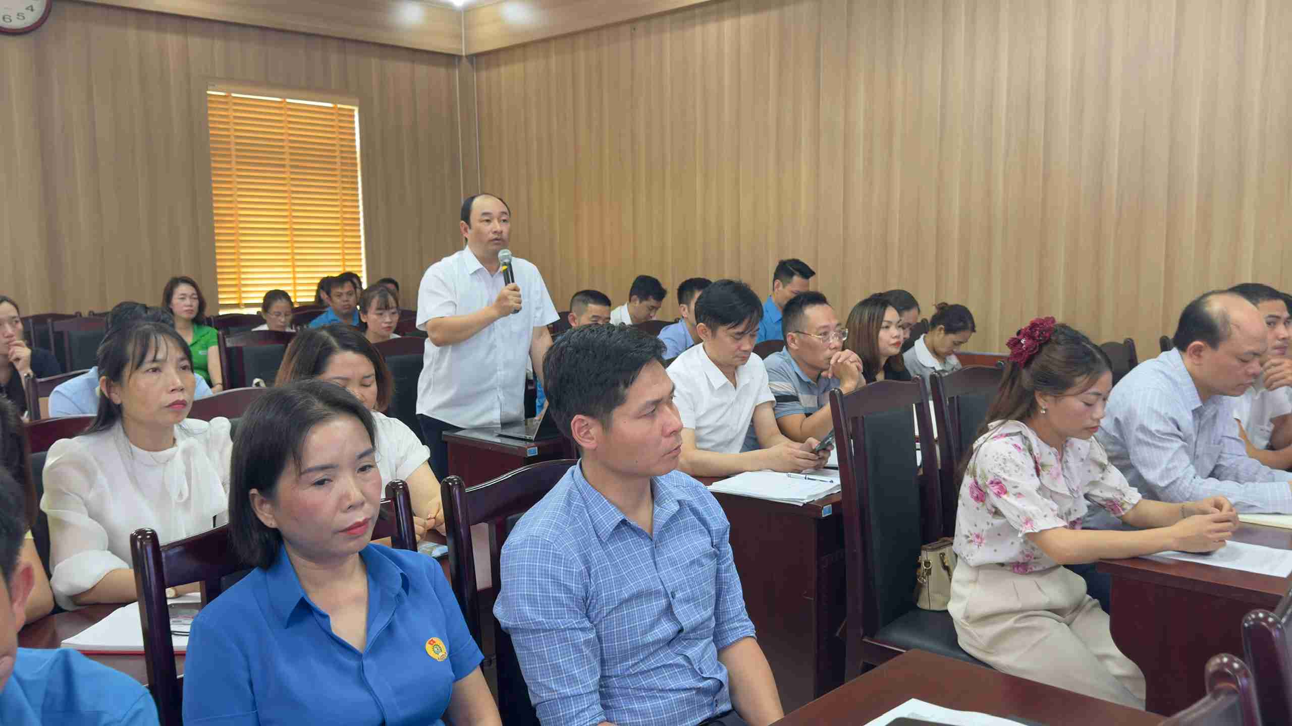 Các đại biểu dự hội nghị. Ảnh: Thu Hằng (LĐLĐ tỉnh Lai Châu)