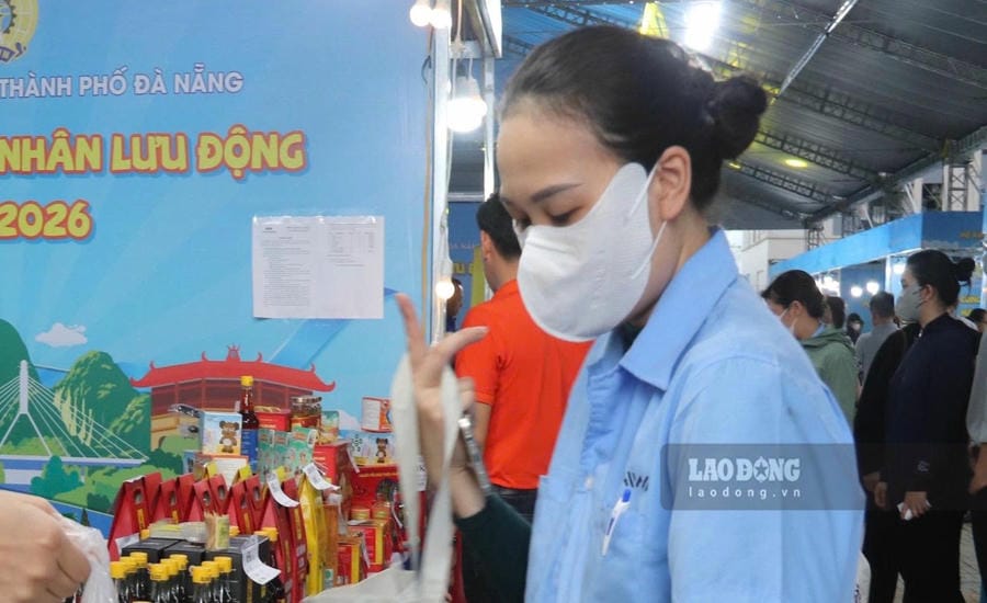 Chị Hoàng Thị Phượng - Công ty TNHH Daiwa Việt Nam. Ảnh: Nguyễn Linh