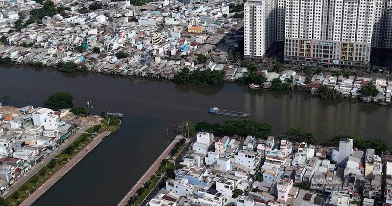 Vị trí xây cầu Kênh Ngang số 2 nối đường Hoài Thanh và Lưu Hữu Phước ở TPHCM. Ảnh: Như Quỳnh