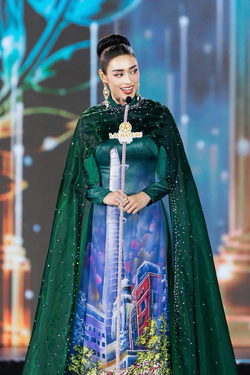 Hoa hậu Emoura Phạm. Ảnh: Sen Vàng.