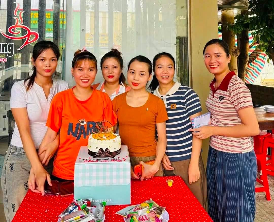 Quang Binh Garment Co., Ltd. takes care of union members through birthday parties. Photo: Trade Union of Quang Binh Garment Co., Ltd