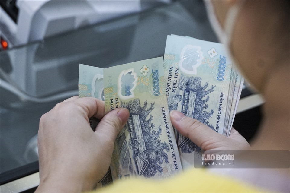 VPBank's savings interest rate for terms of 6-12 months is 8.6%/year. Photo: Hai Nguyen.