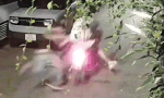 Arresting a subject who snatched a handbag and dragged the victim on the road in Ho Chi Minh City. Source: Police provided