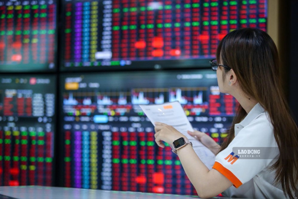 Most stocks are currently valued quite attractively, especially banking, securities and many non-financial enterprises. Photo: Bao Bao