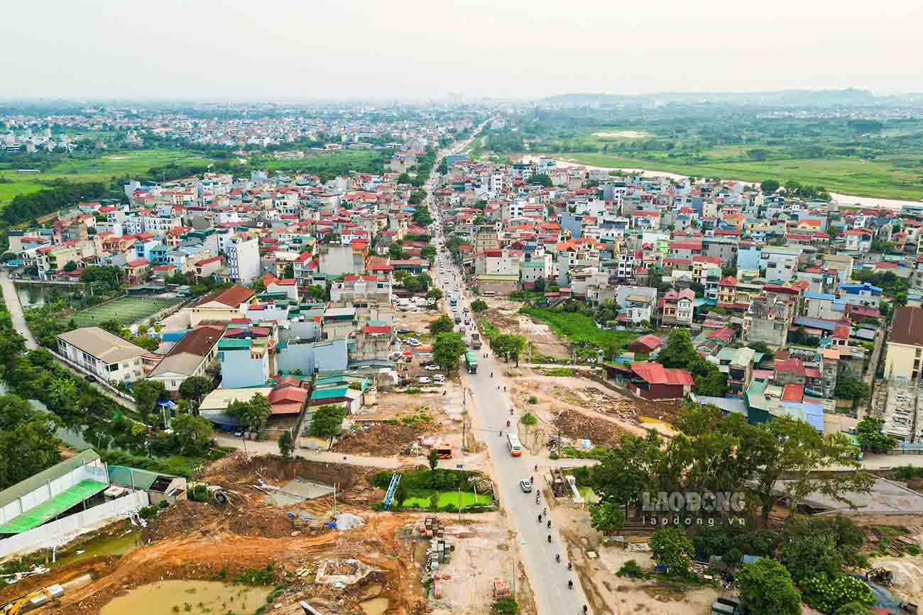 National Highway 6 expansion project, Ba La - Xuan Mai section (Hanoi) started construction at the end of 2022. Photo: Song Huu