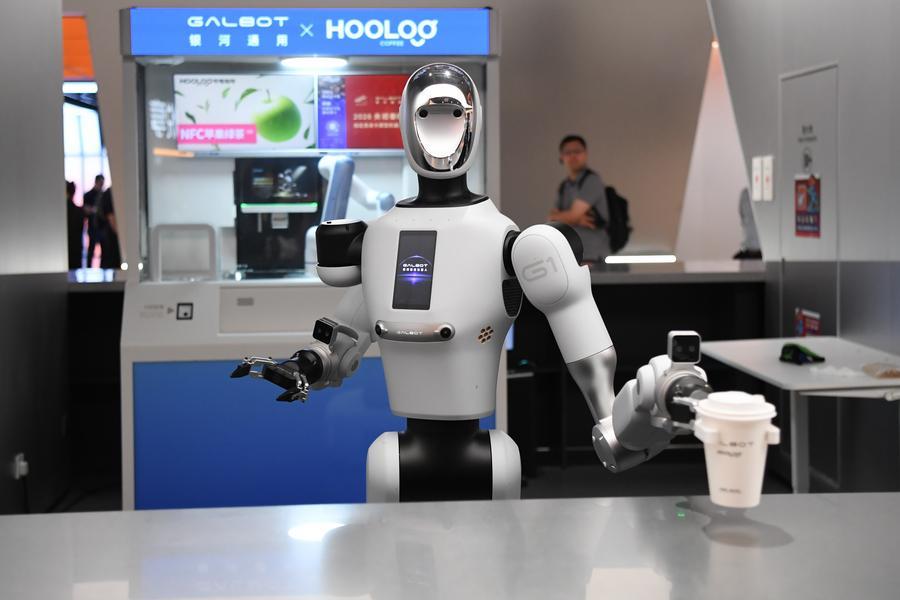 Digital technology is increasingly clearly impacting service consumption in China. Photo: Xinhua