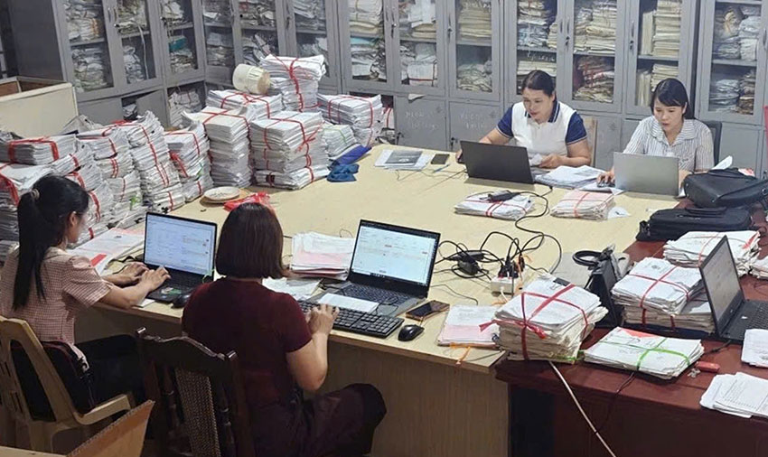 Để tích hợp sổ đỏ lên VNeID, dữ liệu đất đai phải được "làm sạch". Ảnh: C06/Bộ Công an