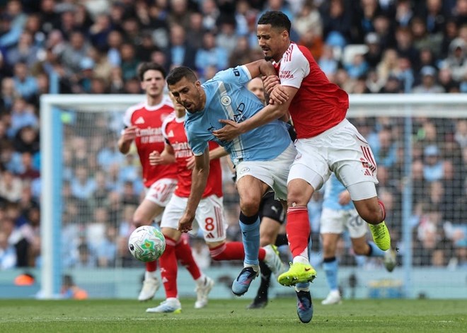 Hàng thủ từng là điểm tựa lớn giúp Arsenal vô địch Premier League mùa trước. Ảnh: AFP