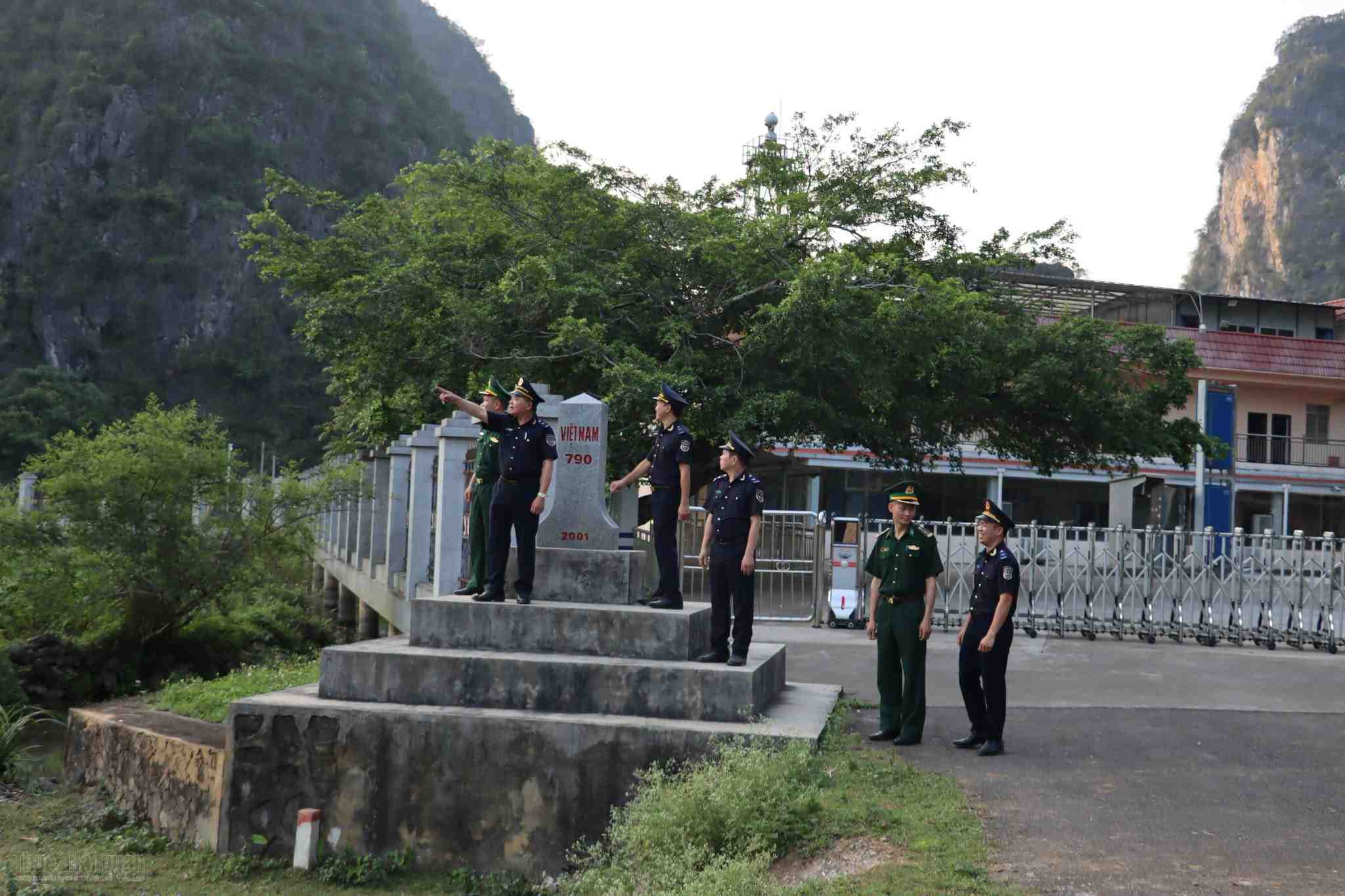 Dissolving Po Peo border gate Customs. Photo: Sub-Department of Customs Region XVI