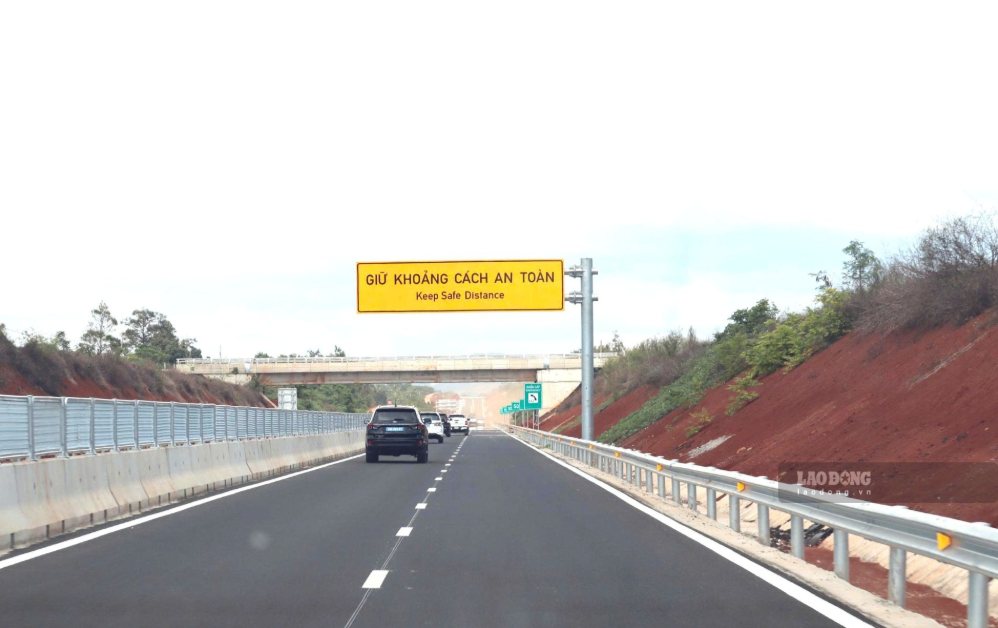 Hơn 48 tuyến đường vùng dự án đoạn qua tỉnh Đắk Lắk về cơ bản đã hoàn thành. Ảnh: Minh Huệ