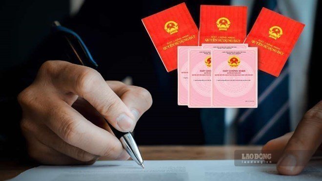 Whether reclaimed land is granted a red book or not is an issue of concern to the people. Photo: Phuong Anh