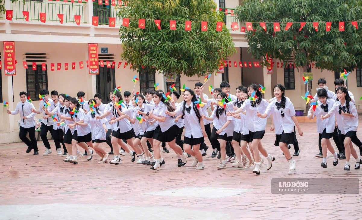 Tại Trường THCS Đinh Tiên Hoàng phường Hoa Lư, tỉnh Ninh Bình, việc xây dựng trường học hạnh phúc được triển khai từ những hoạt động gần gũi. Ảnh: Nguyễn Trường