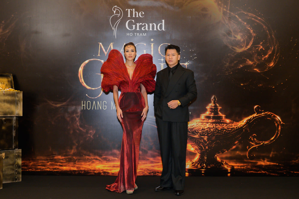 La presentadora Phương Mai asume el papel de directora general del programa "Magic Genie". Foto: Personaje proporcionado