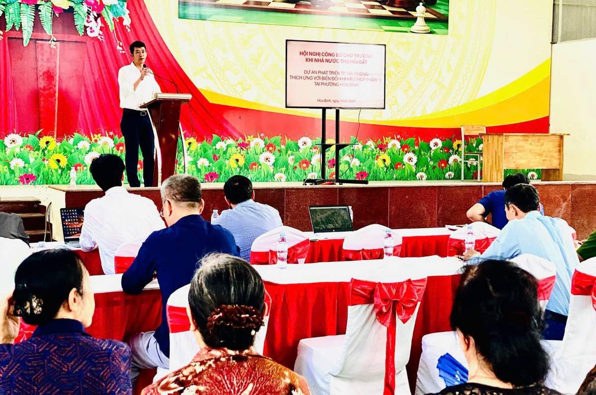 Hoa Binh Ward announces policy to recover land for project implementation. Photo: Hoa Binh Ward - Hai Phong City