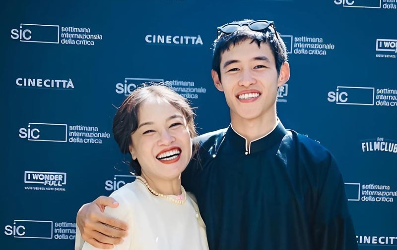 Artist Tu Oanh and her son. Photo: Artist provided