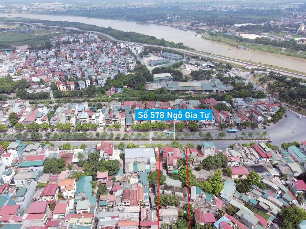 Project to build a 48m road connecting from Viet Hung New Urban Area to Ngo Gia Tu street. Photo: Viet Hung Ward Investment - Infrastructure Project Management Board