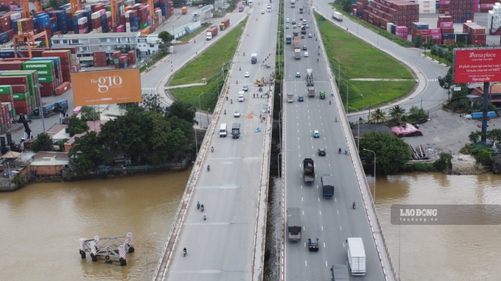 Cầu Đồng Nai có vai trò kết nối TP Đồng Nai và TPHCM. Ảnh: HAC
