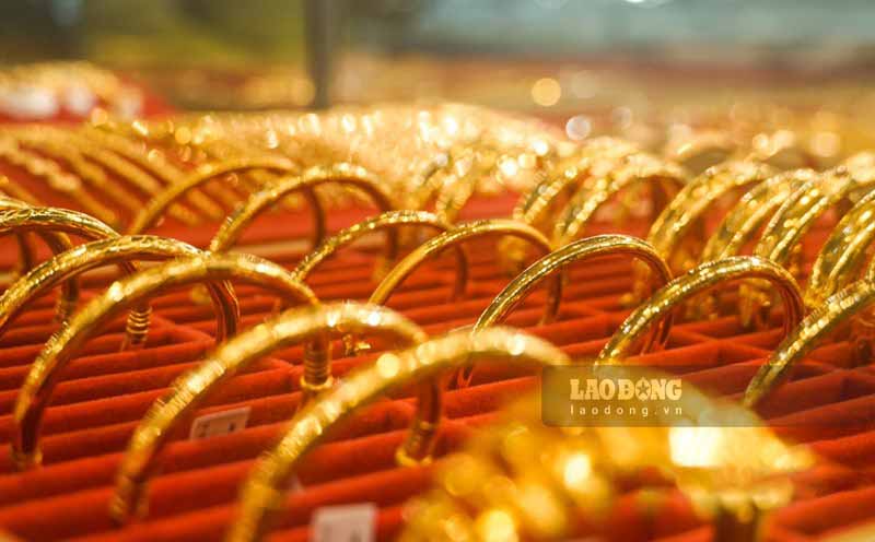 Weak US job data continues to support gold prices, although bond yields and Fed interest rate hike expectations have recovered. Photo: Phan Anh