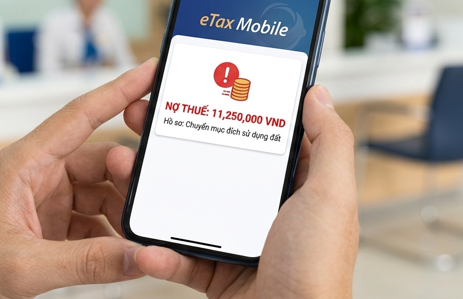 Citizens in Khanh Hoa who have paid money are still reported tax debts on eTax Mobile. Photo: AI