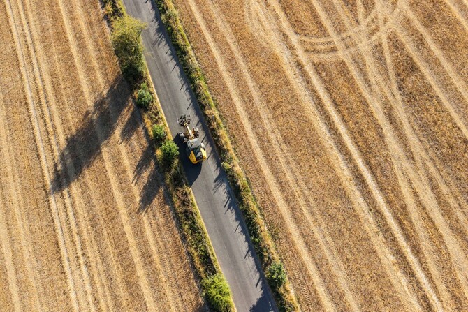 Scene of dry fields due to prolonged drought in Lullingstone village, southeastern London, England. Photo: AFP