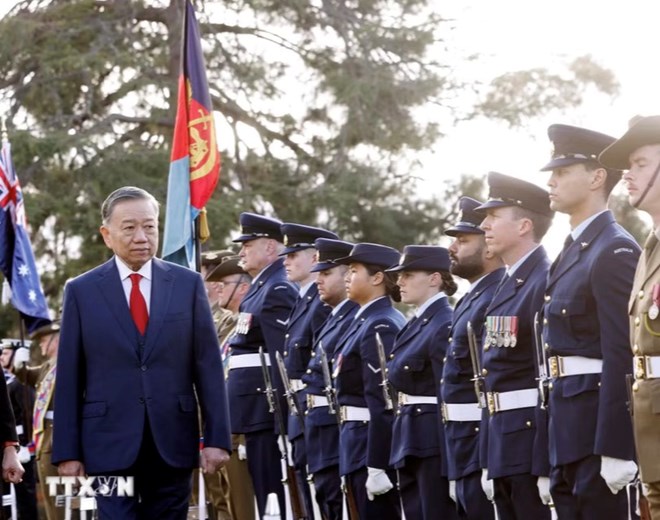 Australia bắn 21 loạt đại bác chào đón Tổng Bí thư, Chủ tịch nước Tô Lâm
