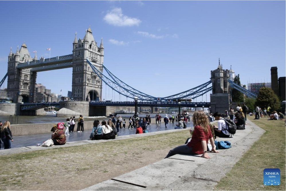 Hot weather is threatening most of England. Photo: Xinhua