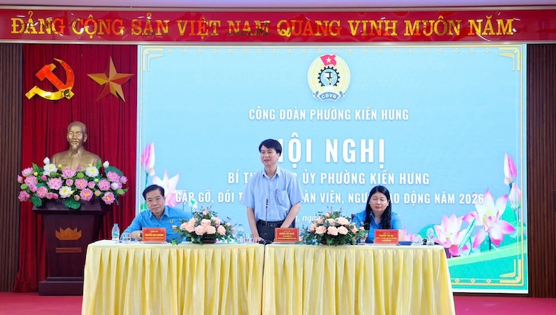 The "Month of Listening to Trade Union Members and Workers' Voices" program of Hanoi Trade Union levels is organized in the spirit of direct dialogue and grassroots resolution. Photo: Ngoc Anh