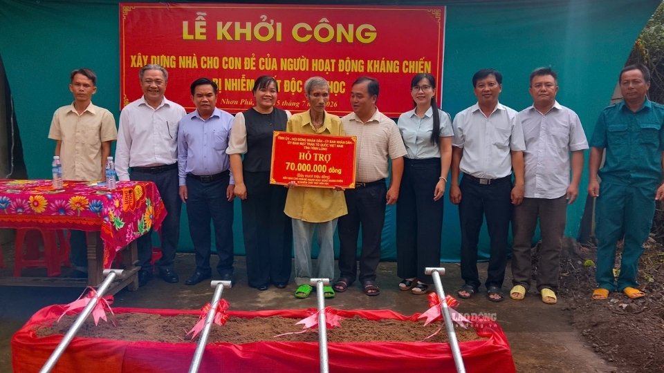 Hỗ trợ xây nhà mới giúp gia đình nạn nhân chất độc da cam ổn định cuộc sống. Ảnh: Hoàng Lộc