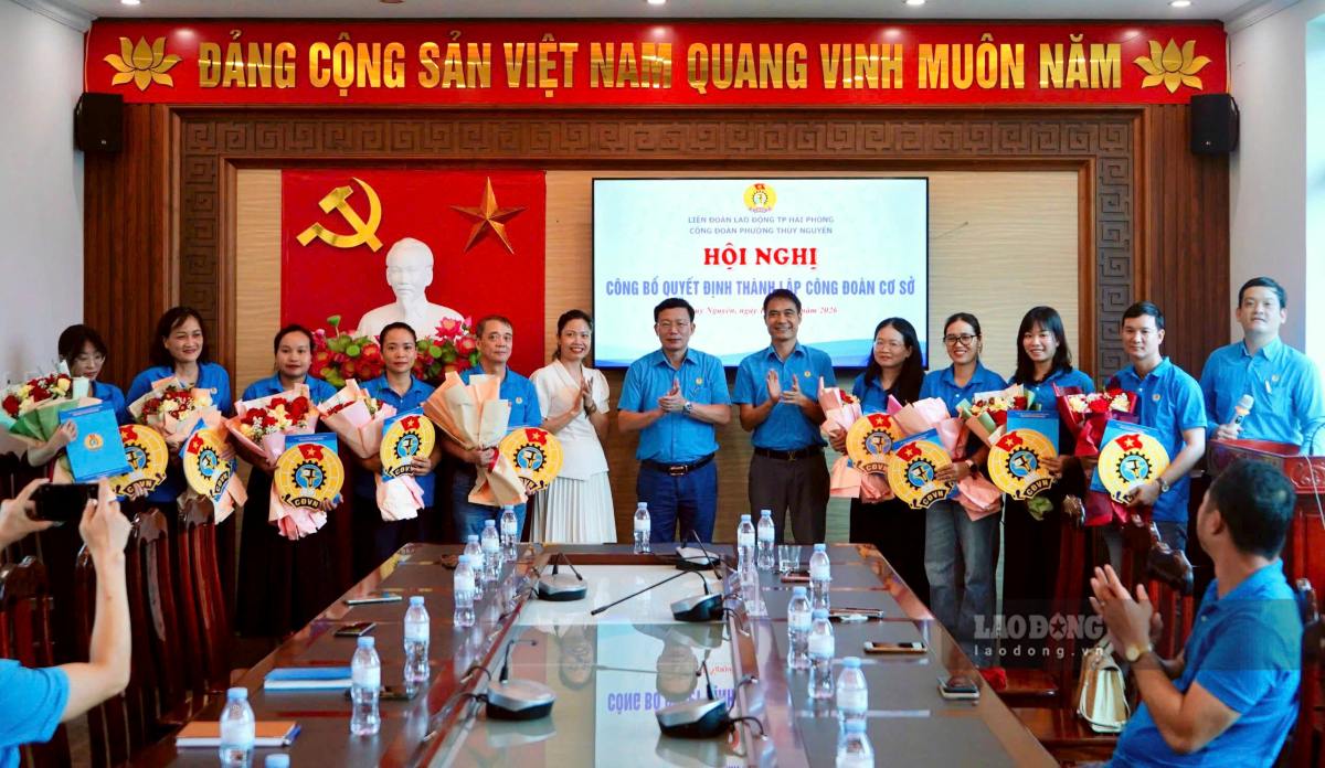 9 units established a grassroots union in Thuy Nguyen ward, Hai Phong. Photo: Mai Dung