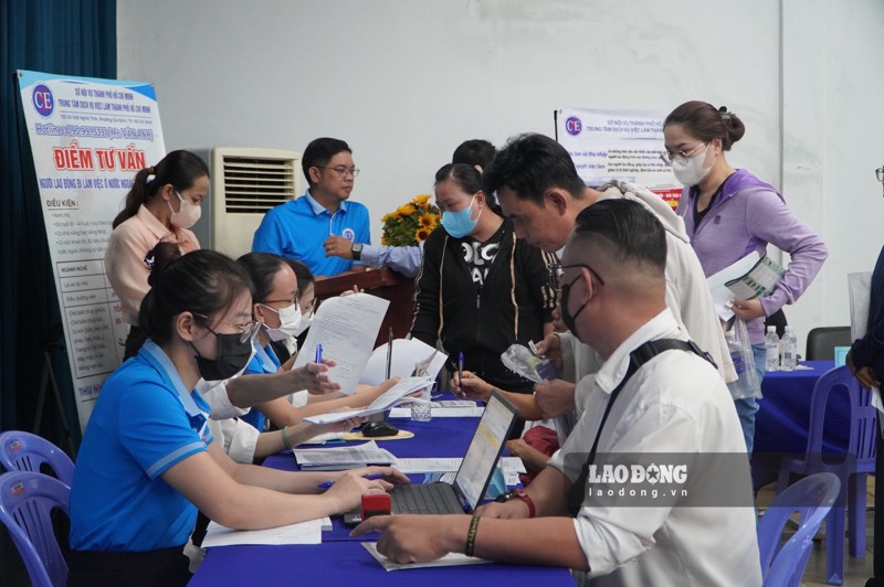 Ho Chi Minh City Job Fair opens up thousands of career opportunities for workers. Photo: Ngoc Anh