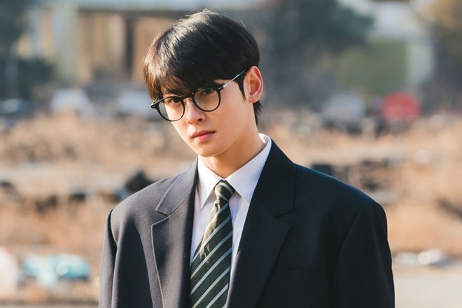 Cha Eun Woo considers reappearing as the main role in a new movie after the 13 billion won tax arrears. Photo: Netflix