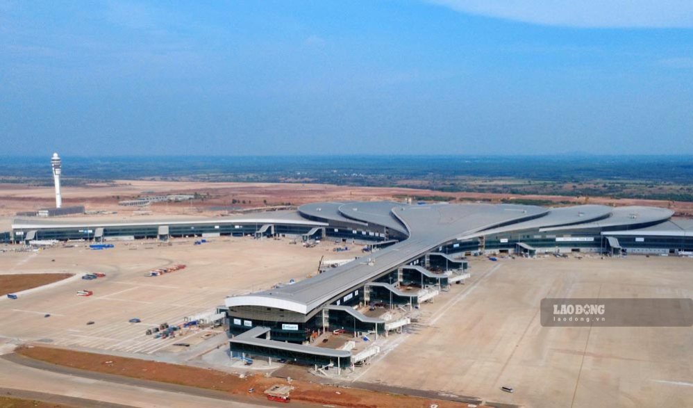 The modern Long Thanh airport passenger terminal is gradually being revealed. Photo: HAC