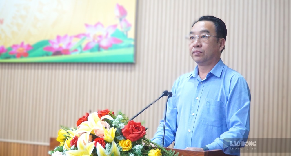 Chủ tịch UBND tỉnh Cà Mau Lữ Quang Ngời nói về chất lượng nguồn nhân lực, lao động trong thời gian tới. Ảnh: Nhật Hồ.