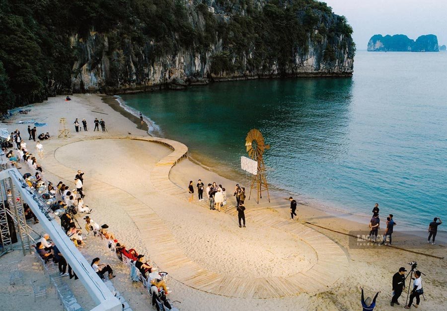 A fashion show at Ban Chan beach, Ha Long Bay. Photo: TANG VAN PIEN