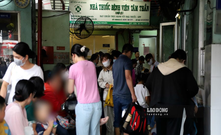 Mental Hospital (facility 3) is always overloaded. Photo: Nhu Quynh