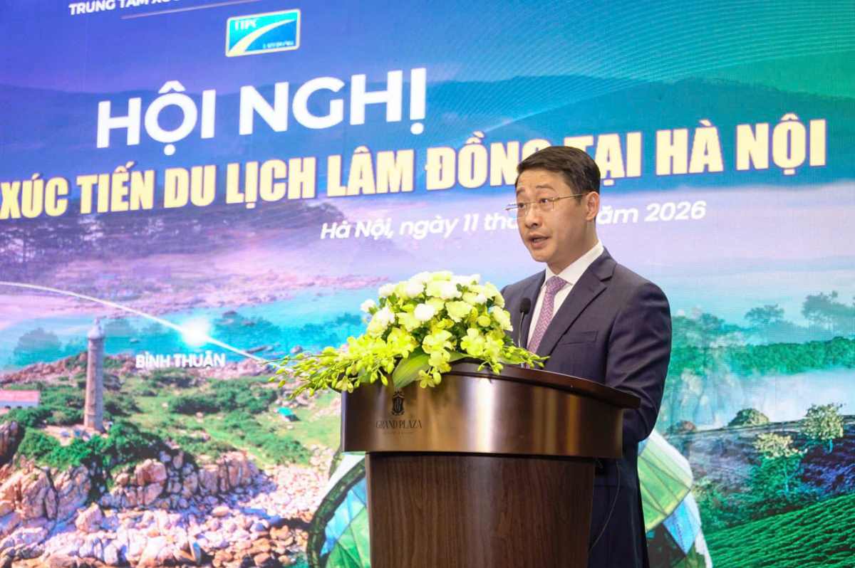 Ông Nghiêm Đình Hiếu - Giám đốc Trung tâm Xúc tiến Đầu tư, Thương mại và Du lịch tỉnh Lâm Đồng phát biểu tại hội nghị. Ảnh: BTC
