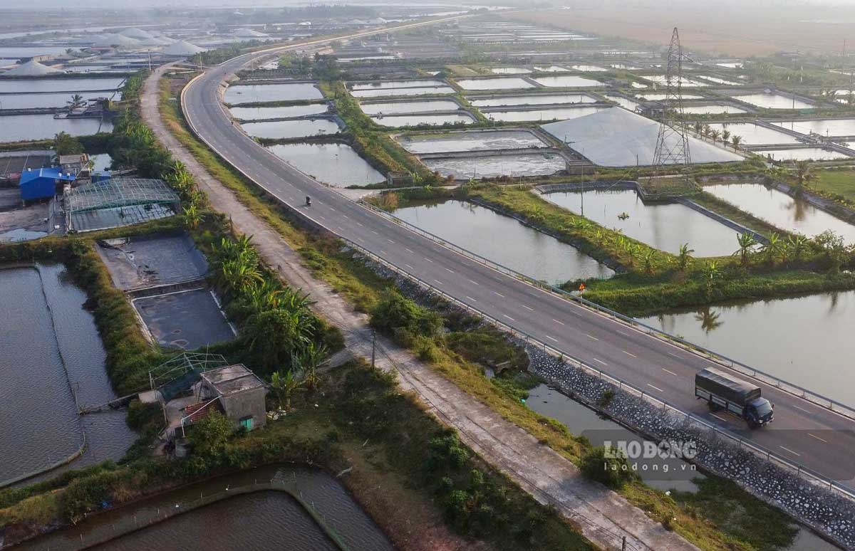 Trong ảnh là tuyến đường