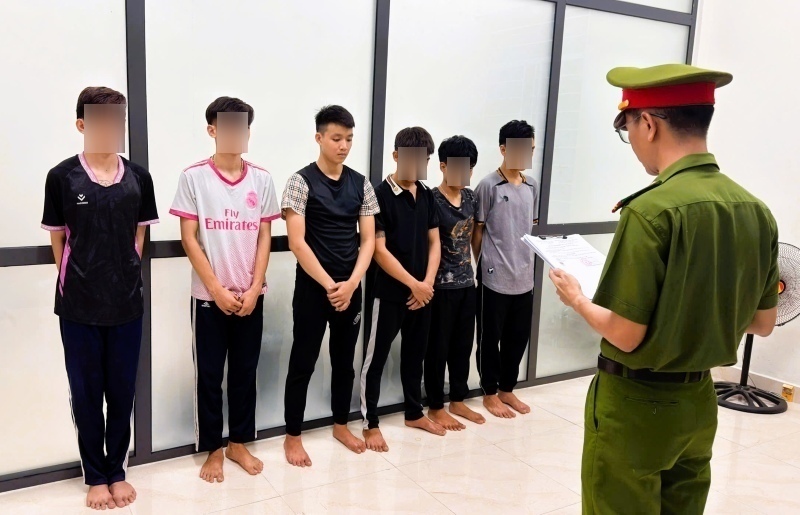 Công an Đà Nẵng khởi tố nhóm thanh thiếu niên mang hung khí, che biển số chạy xe náo loạn rồi chém người. Ảnh: Công an Đà Nẵng