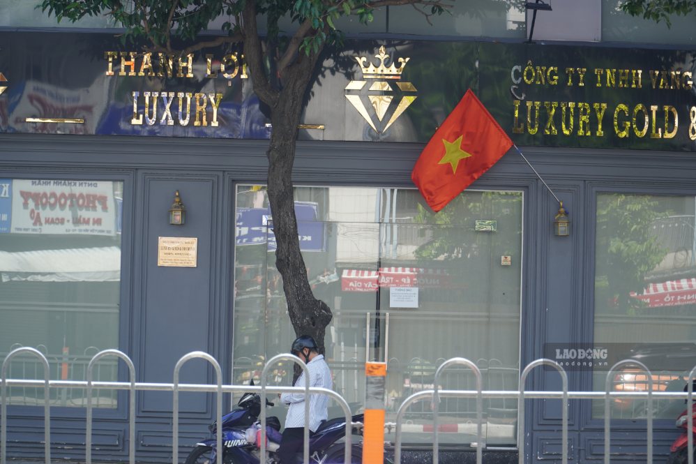 Nhiều cửa hàng kim cương tại TPHCM tiếp tục tạm ngưng hoạt động do thị trường khó khăn. Ảnh: Ngọc Lê