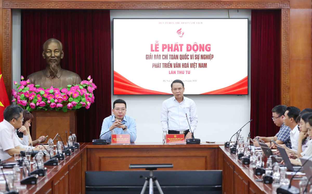 Launching the 4th National Press Award "For the Cause of Vietnamese Culture Development". Photo: Tran Huan