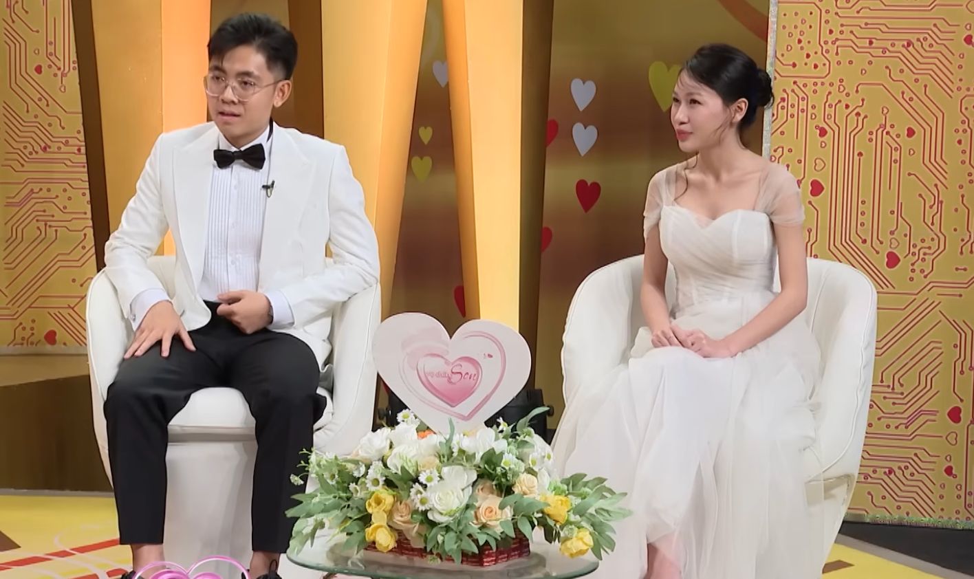 Doctor couple at Vợ chồng son. Photo: MCV