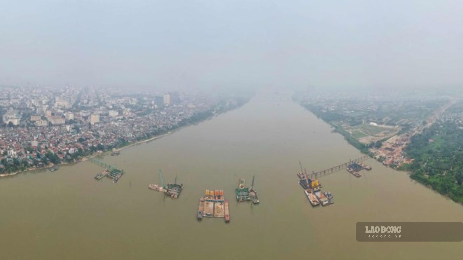 Hanoi conducts a re-evaluation of the entire 126km of transport infrastructure along the Red River. Photo: Song Huu