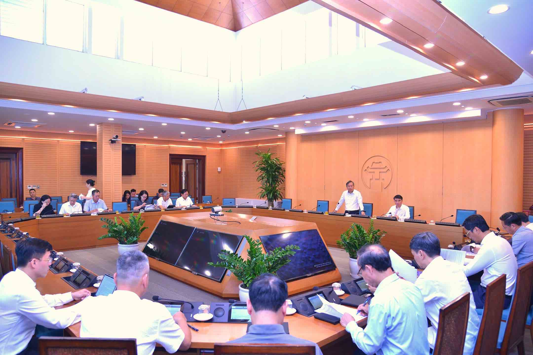 Meeting of the Steering Committee for Prevention and Control of Wastefulness of Hanoi City. Photo: Hanoi City People's Committee