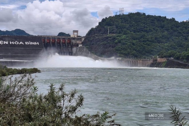 Hoa Binh Lake has an upstream water level of 102.58m. Photo: Minh Nguyen