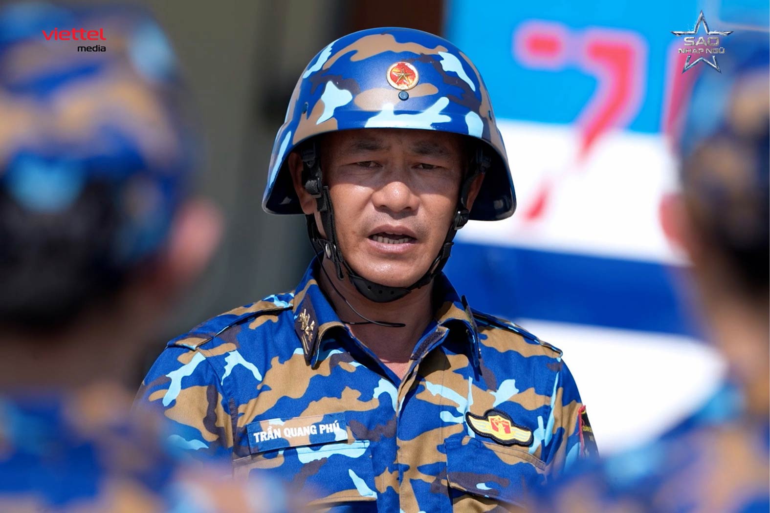 Thượng tá Trần Quang Phú - Phó Lữ đoàn trưởng, Tham mưu trưởng, Lữ đoàn 101, Vùng 4 Hải Quân trực tiếp chỉ đạo các nội dung huấn luyện. Ảnh: Viettel