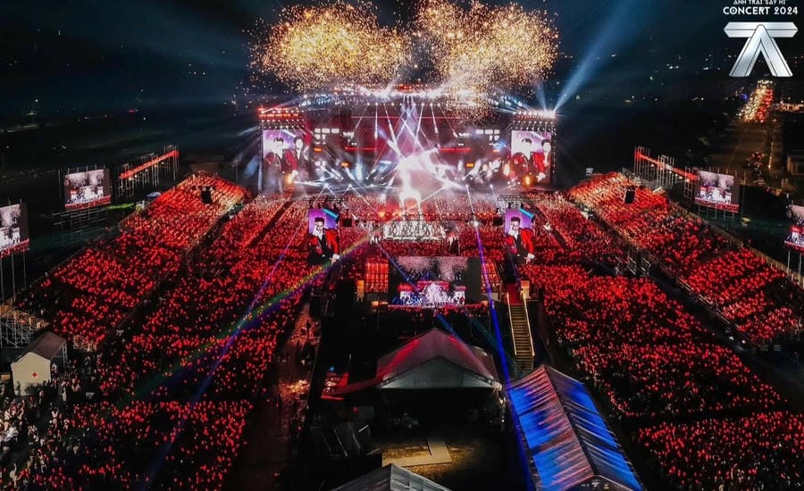 The Anh Trai Say Hi 2024 concert attracts tens of thousands of spectators every night. Photo: VieOn