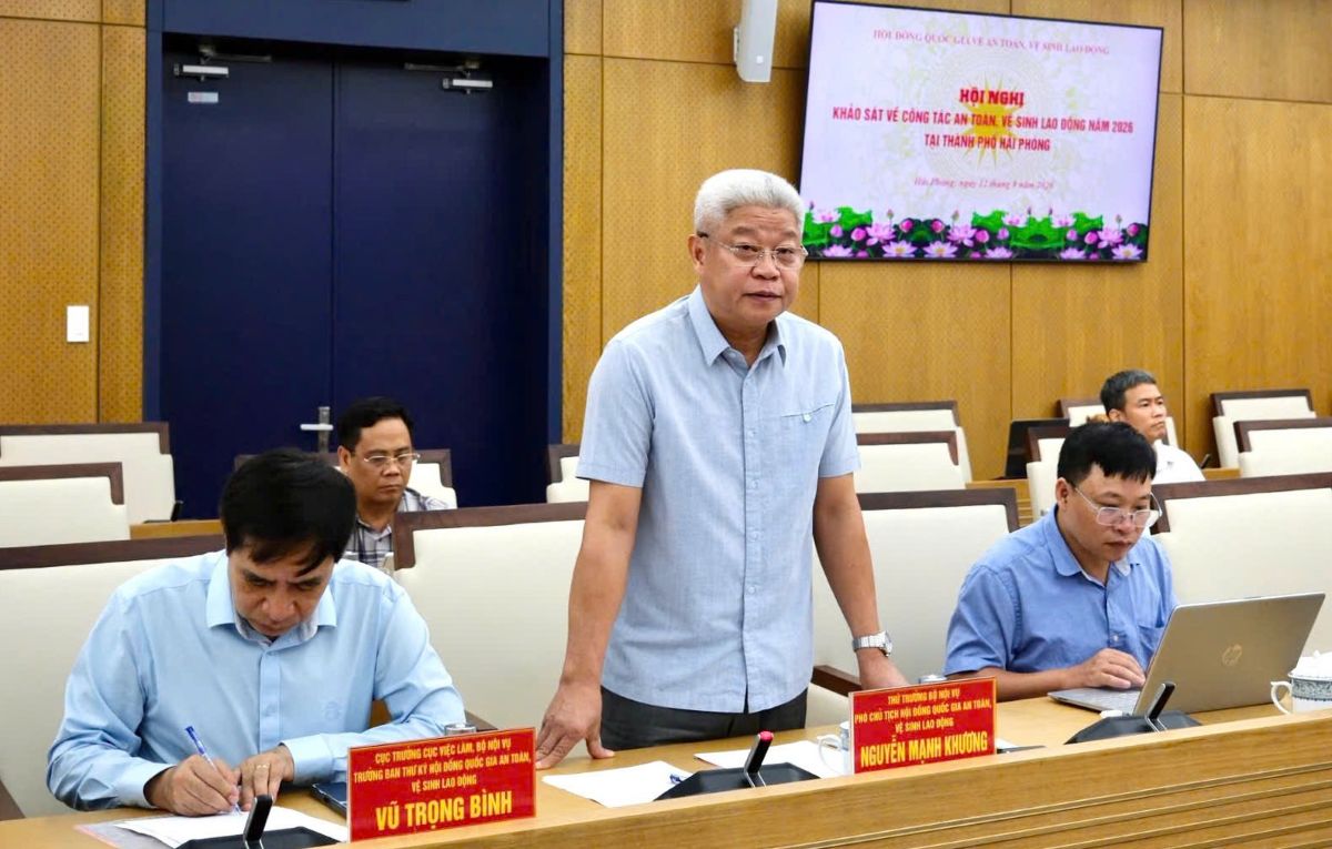 Deputy Minister of Home Affairs Nguyen Manh Khuong delivered a directive speech at the working session. Photo: Hai Phong e-Portal
