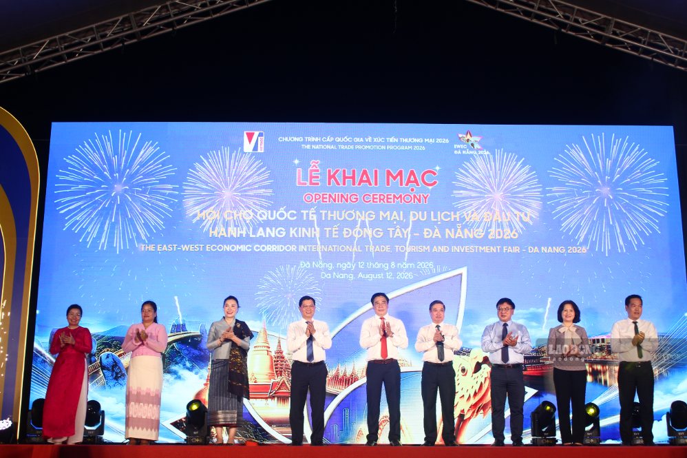 Khai mạc Hội chợ Quốc tế Thương mại, Du lịch và Đầu tư Hành lang Kinh tế Đông Tây - Đà Nẵng 2026. Ảnh: Thanh Huyền