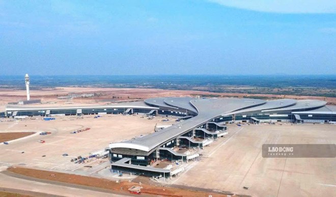 The Ministry of Construction requests to accelerate site clearance, ensure the source of construction materials, and create conditions to accelerate key projects. Photo: Ha Anh Chien