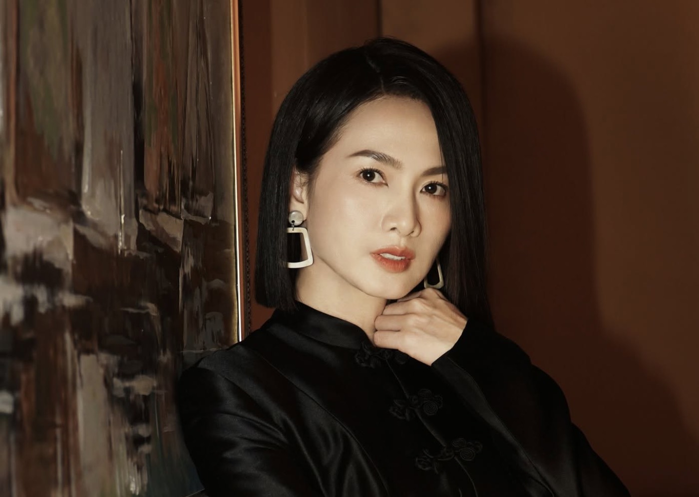 Ma Mười" Anh Thư reaparece en el cine en la película "Cộng trừ nhân chia". Foto: Proporcionada por el equipo de filmación.